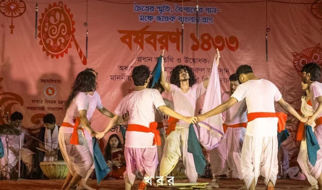 জাবিতে জারি ও লোকজ সংস্কৃতির মঞ্চায়ন: শিল্প-সংস্কৃতি যখন অপসাংবাদিকতা ও সস্তা ট্রোলের বিপরীতেও উজ্জ্বল